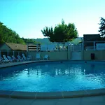 Logis Le Belle Rive Hotel 3*