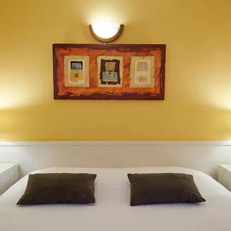 Logis Le Belle Rive Hotell Najac