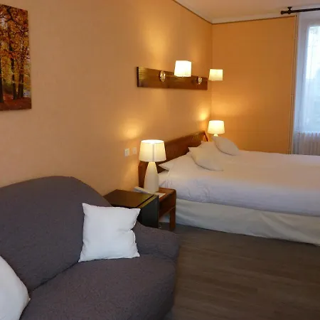 Logis Le Belle Rive 3* Najac