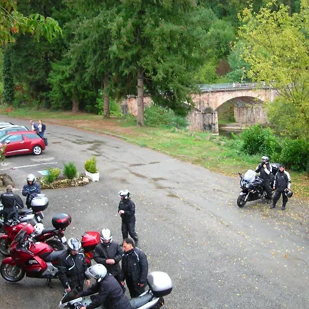 מלון Logis Le Belle Rive 3*