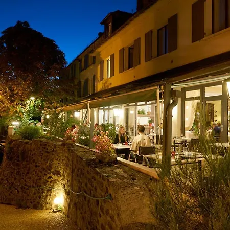 Logis Le Belle Rive Hotel 3*